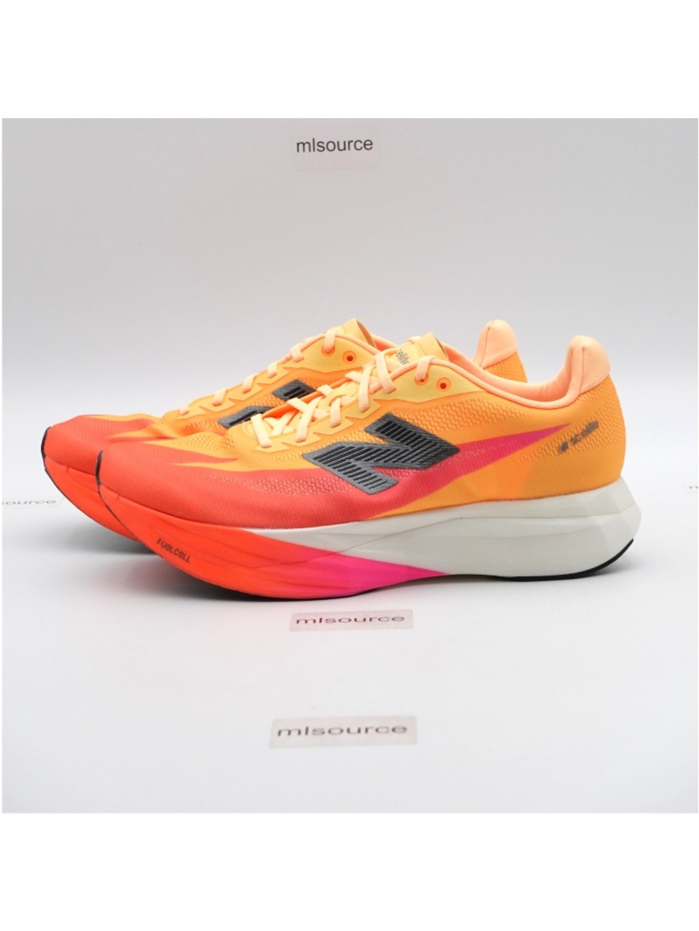 NEW New Balance FuelCell SuperComp Elite v5 Carbon Shoes